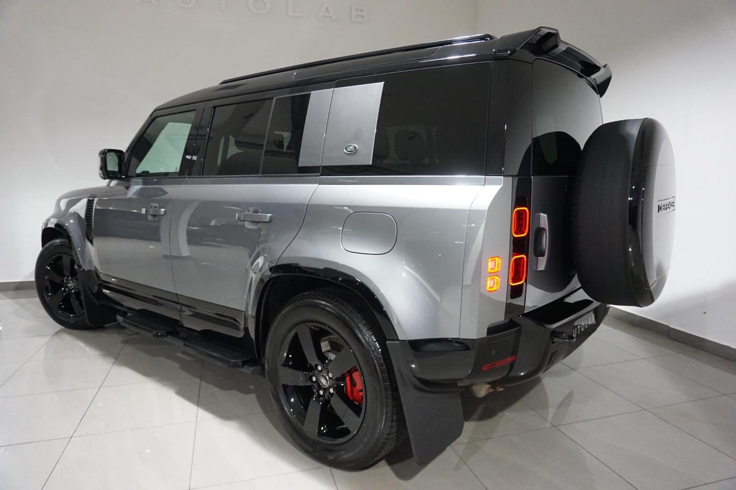 Used Land Rover Defender 110 2024 for sale - 76226838: Photo 24