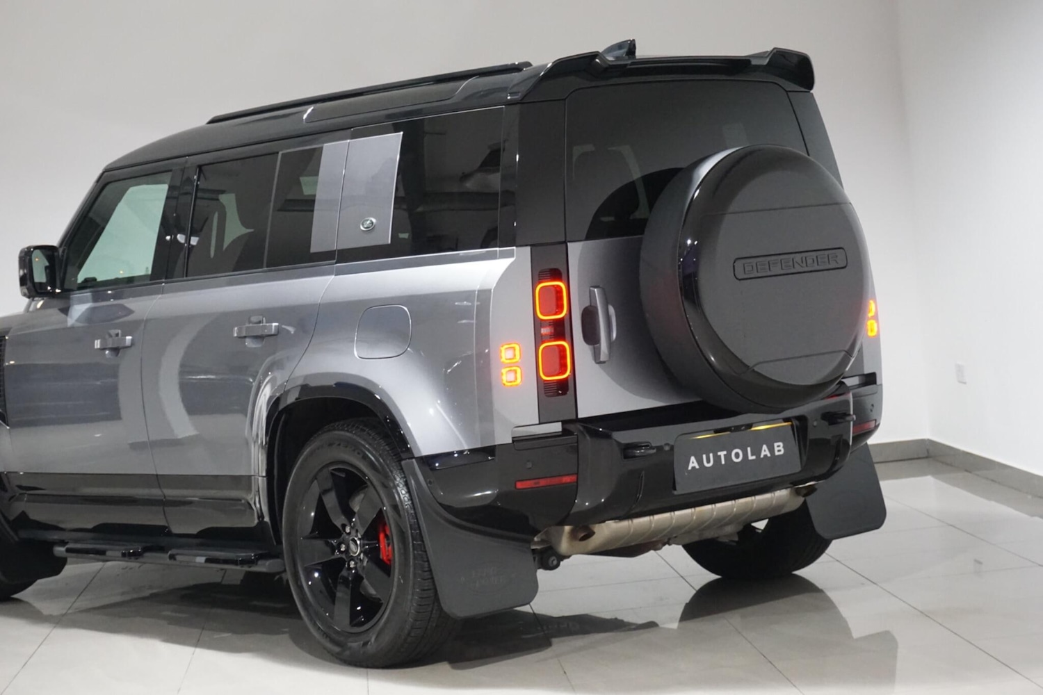 Used Land Rover Defender 110 2024 for sale - 76226838: Photo 39