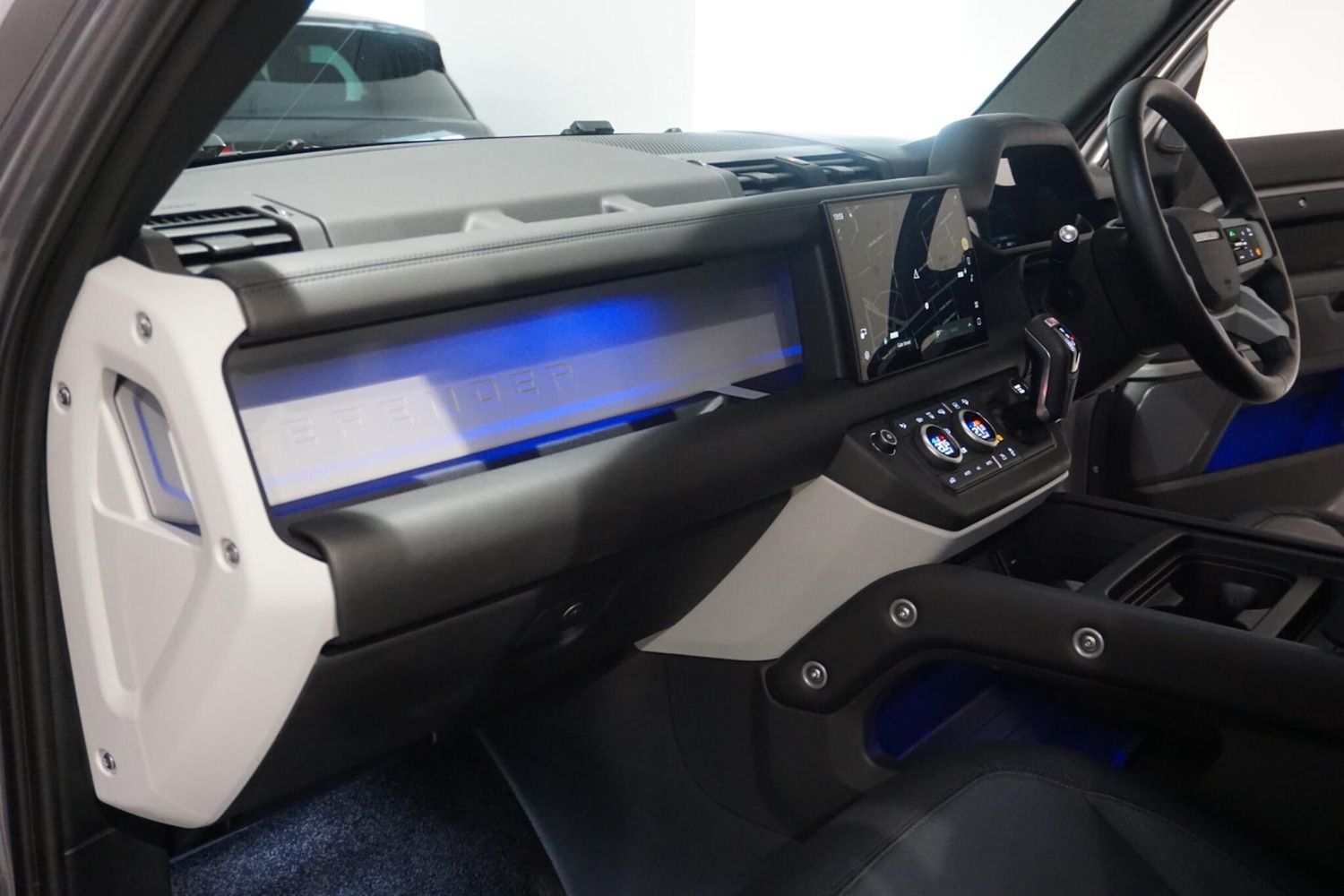 Used Land Rover Defender 110 2024 for sale - 76226838: Photo 52