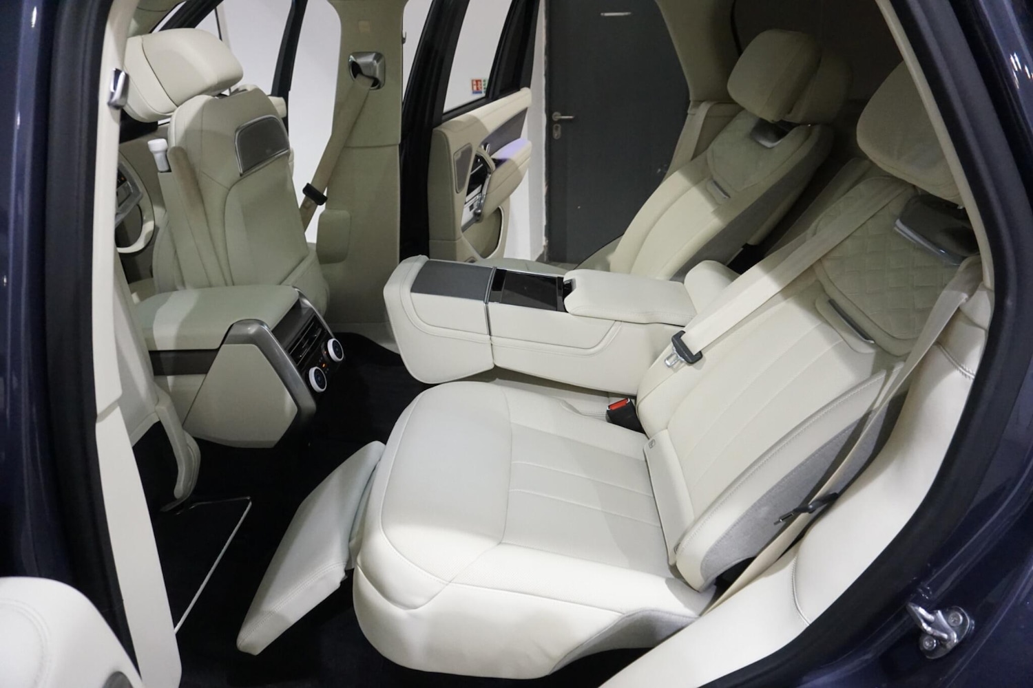 Used Land Rover Range Rover 2023 for sale - 76153030: Photo 59