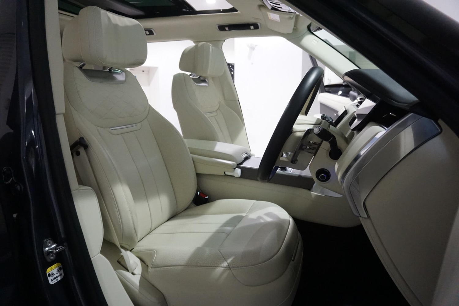 Used Land Rover Range Rover 2023 for sale - 76153030: Photo 9