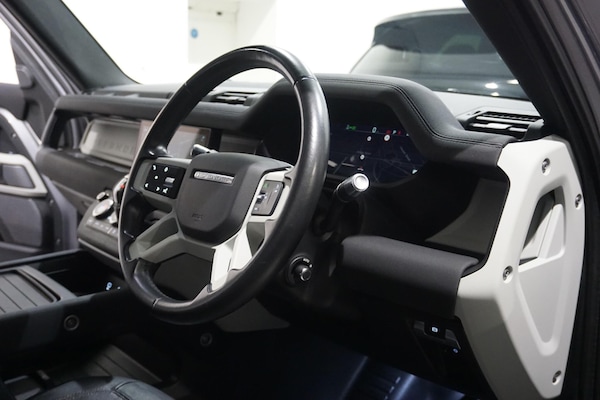 Used Land Rover Defender 110 2021 for sale - 76295726: Photo 10