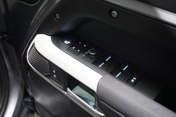 Used Land Rover Defender 110 2021 for sale - 76295726: Photo 60
