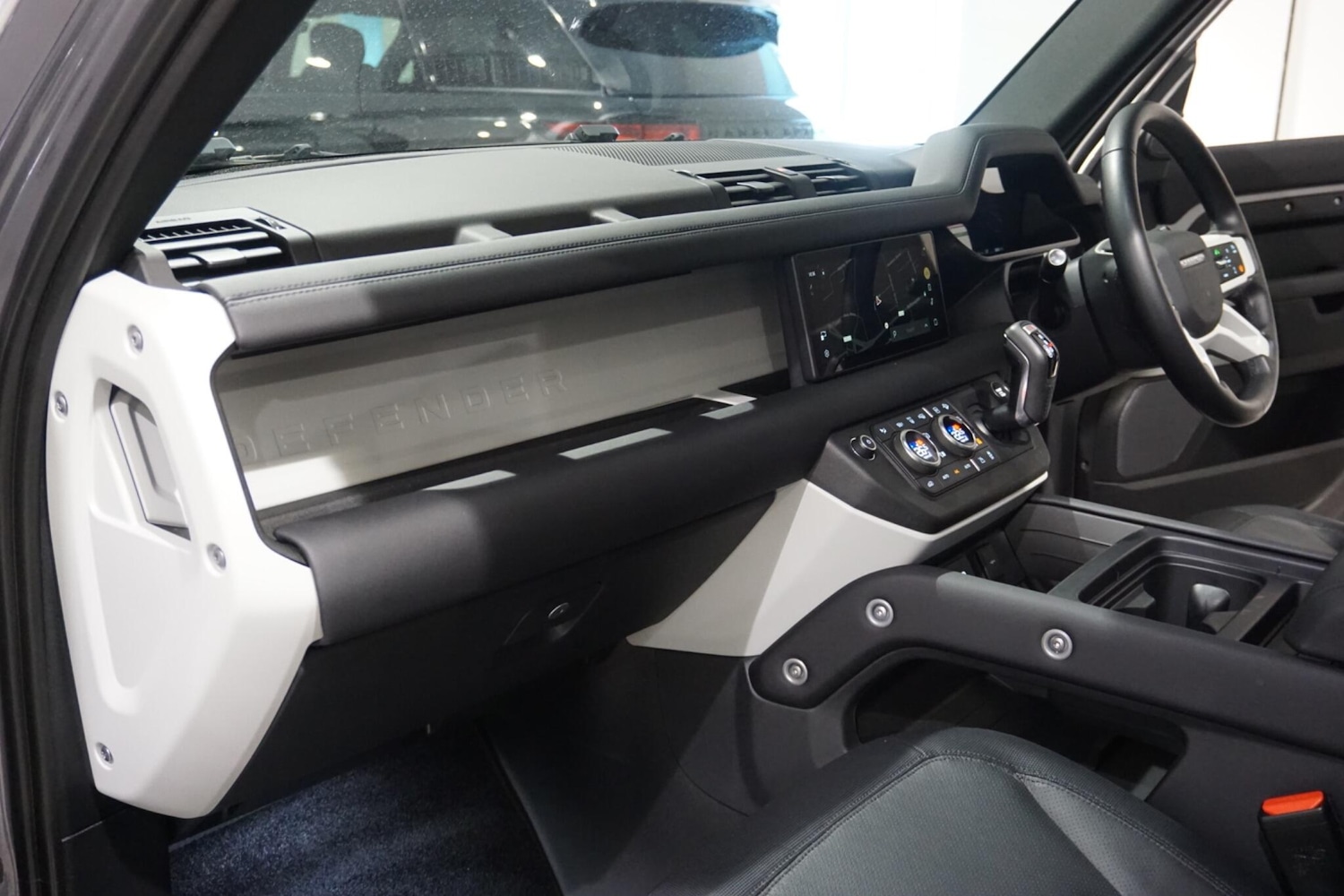 Used Land Rover Defender 110 for sale - 76992291: Photo 54