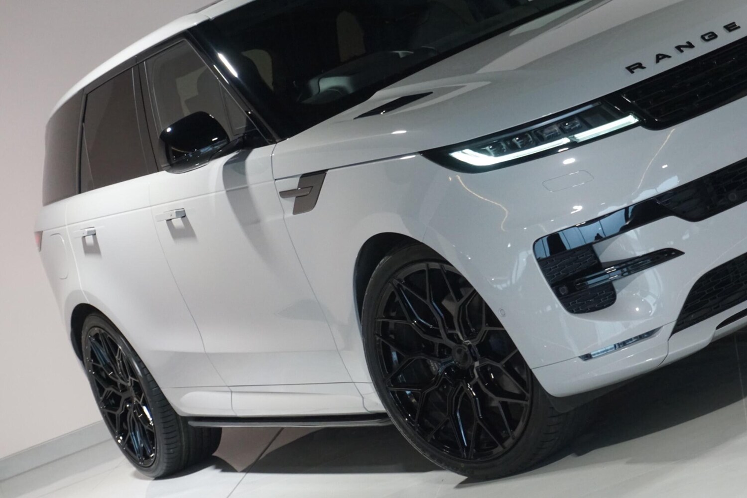 Used Land Rover Range Rover Sport 2023 for sale - 77824203: Photo 44