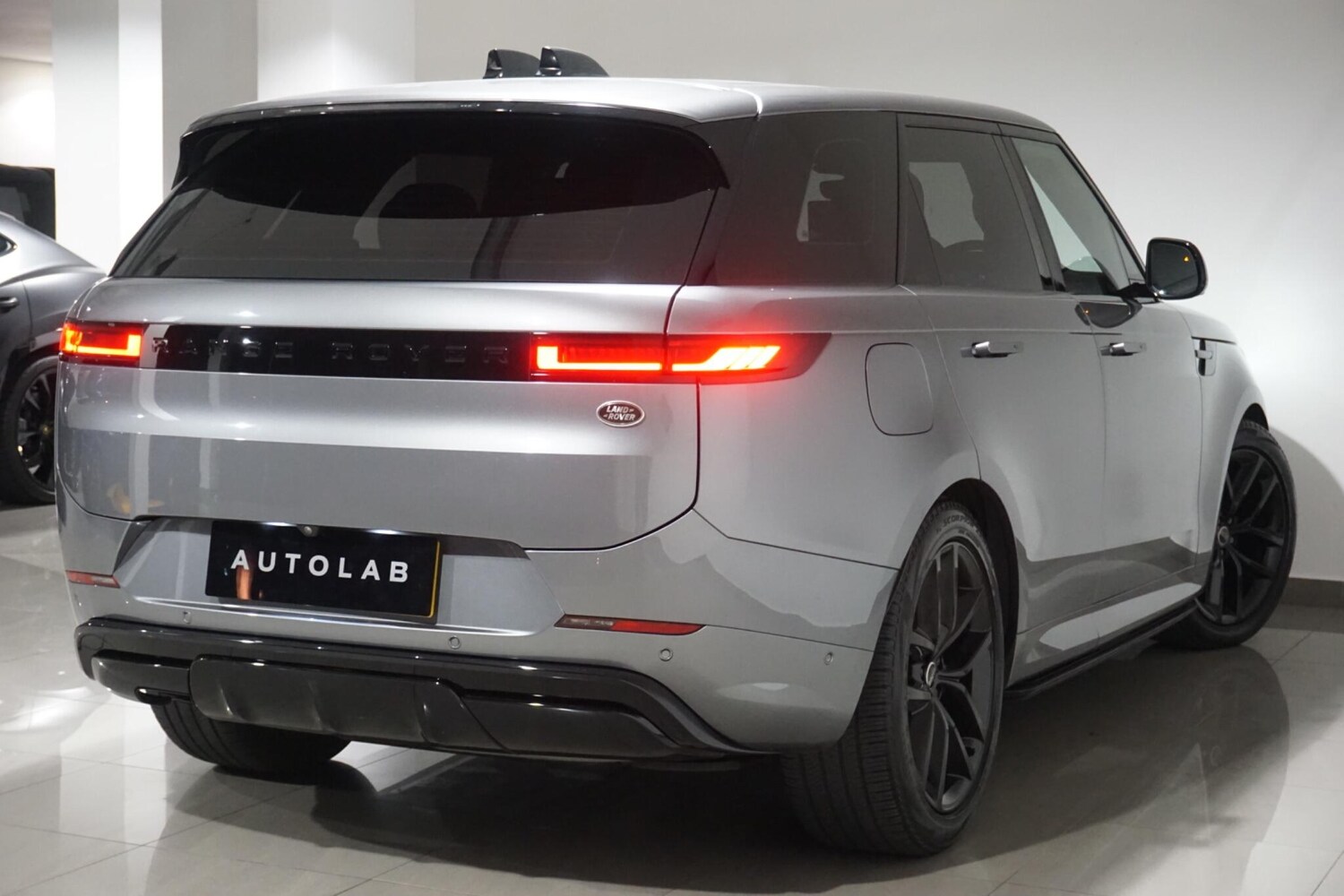 Used Land Rover Range Rover Sport 2023 for sale - 76306274: Photo 18