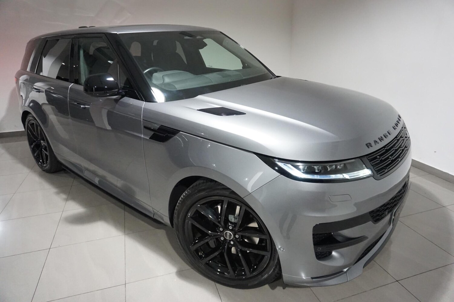 Used Land Rover Range Rover Sport 2023 for sale - 76306274: Photo 32