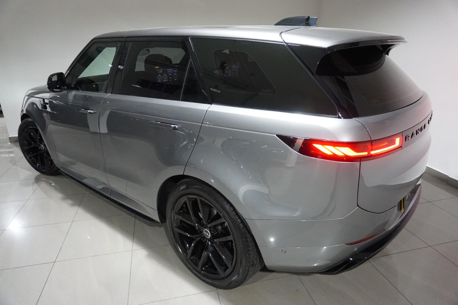 Used Land Rover Range Rover Sport 2023 for sale - 76306274: Photo 33