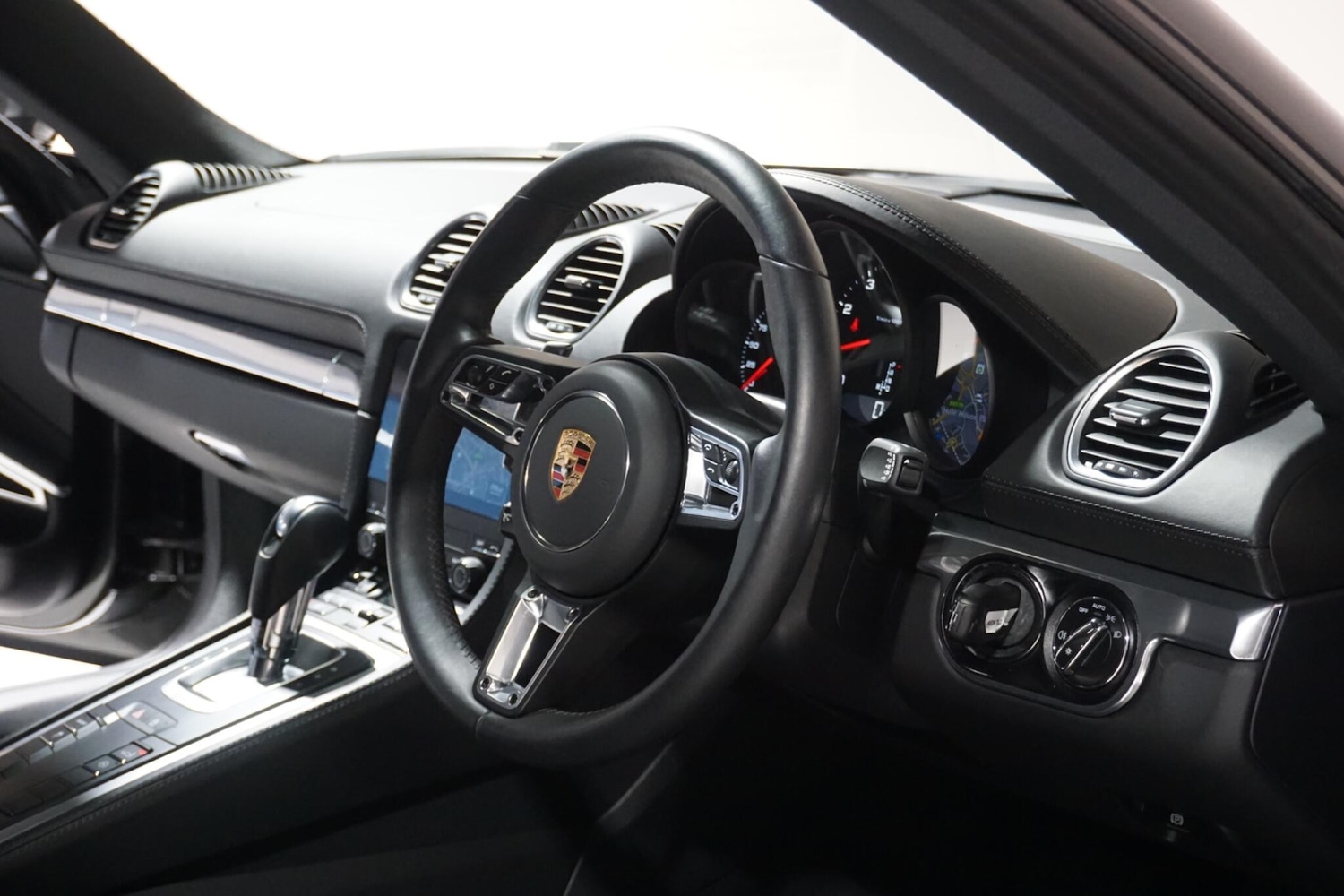 Used Porsche Cayman 2024 for sale - 77279037: Photo 11