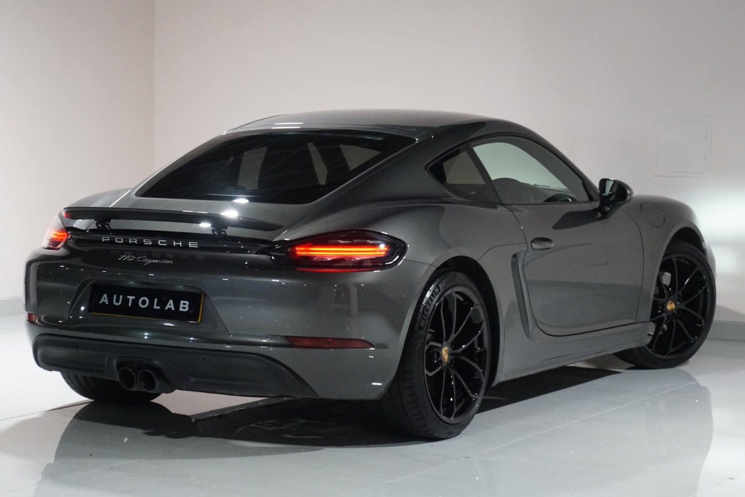 Used Porsche Cayman 2024 for sale - 77279037: Photo 17