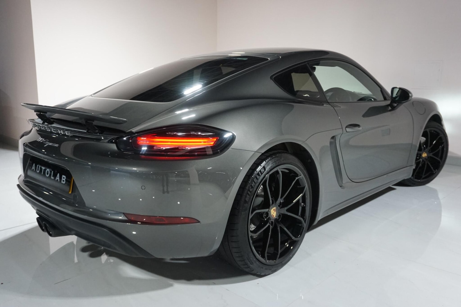 Used Porsche Cayman 2024 for sale - 77279037: Photo 23