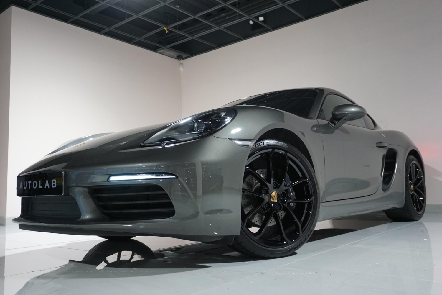 Used Porsche Cayman 2024 for sale - 77279037: Photo 26