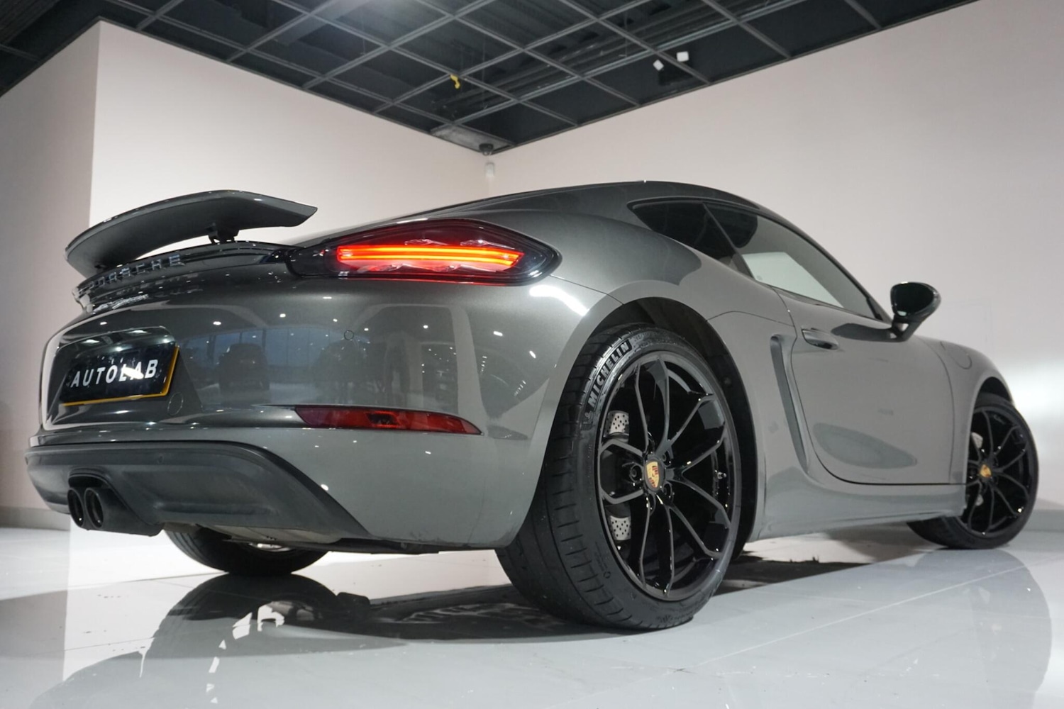Used Porsche Cayman 2024 for sale - 77279037: Photo 27