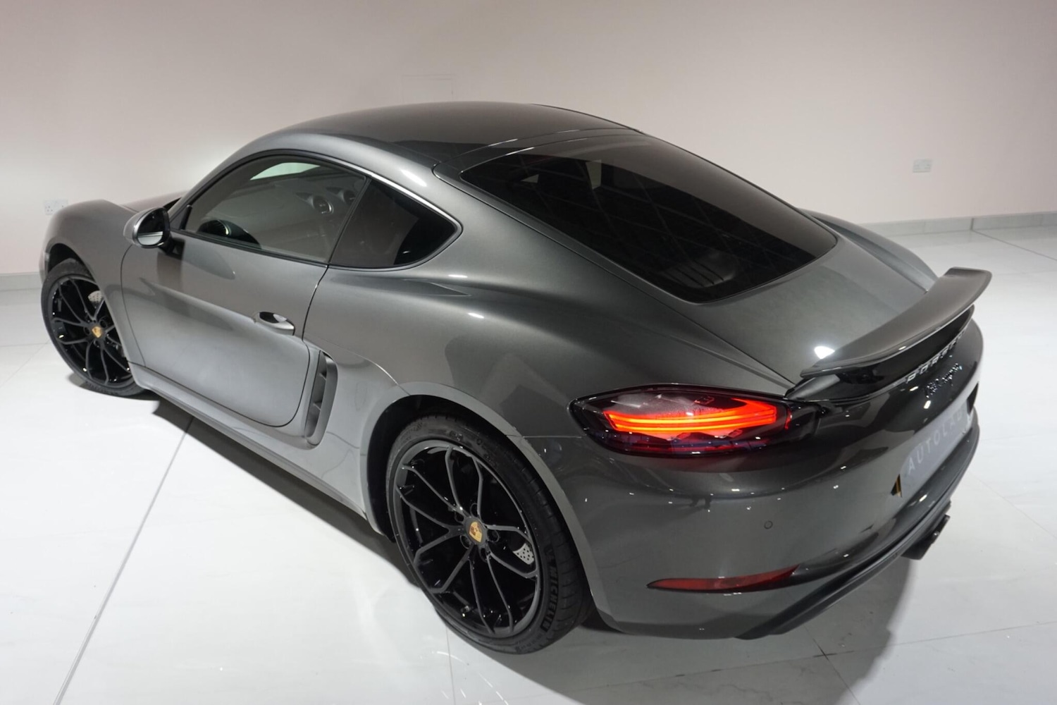 Used Porsche Cayman 2024 for sale - 77279037: Photo 32
