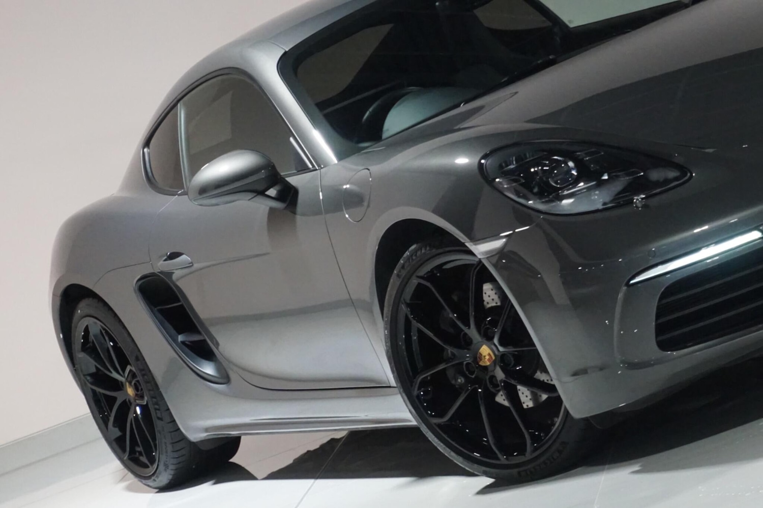 Used Porsche Cayman 2024 for sale - 77279037: Photo 37