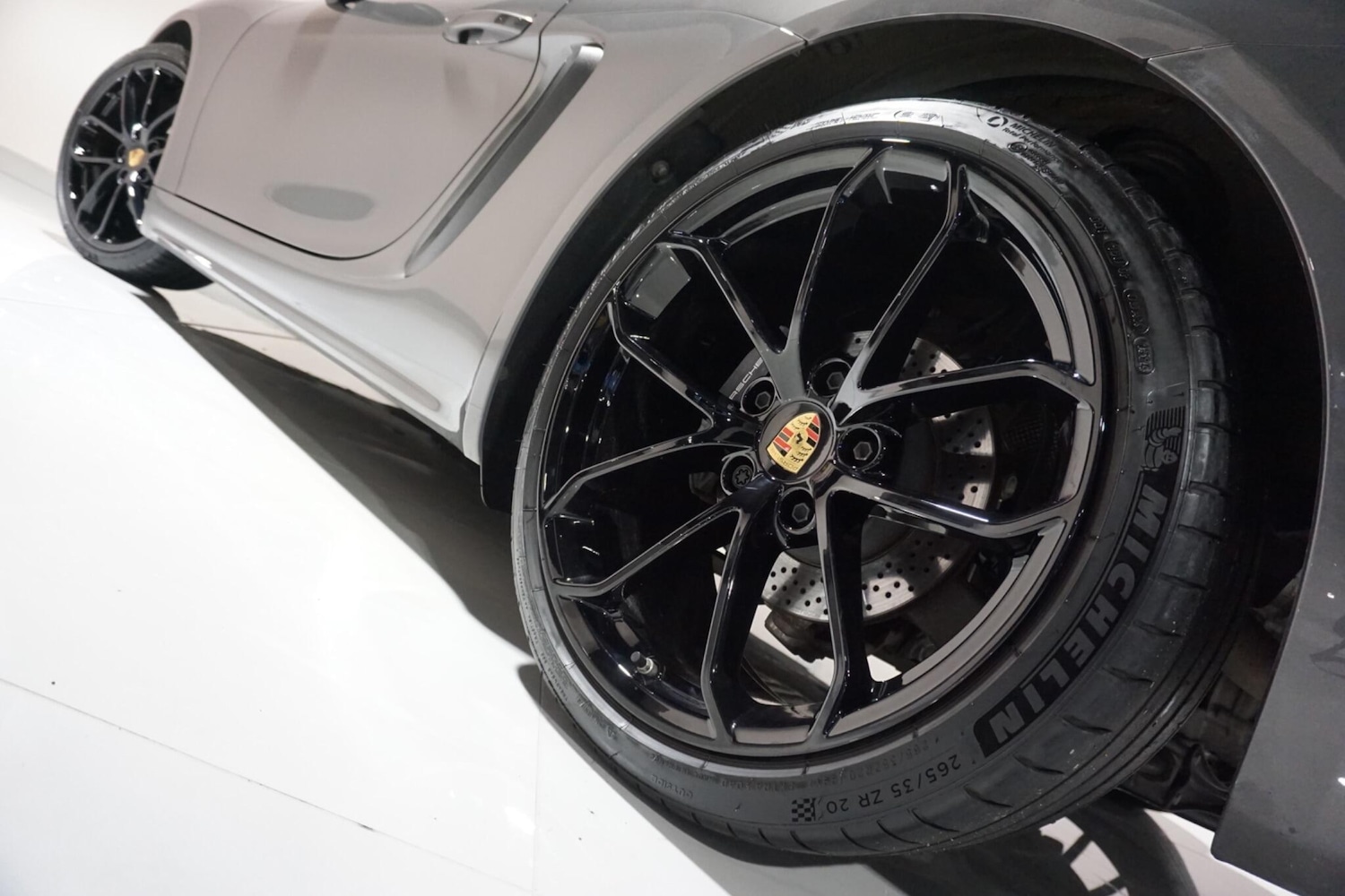 Used Porsche Cayman 2024 for sale - 77279037: Photo 47