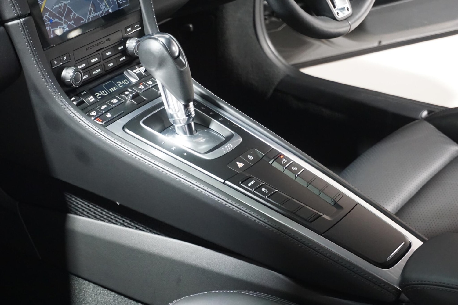 Used Porsche Cayman 2024 for sale - 77279037: Photo 59