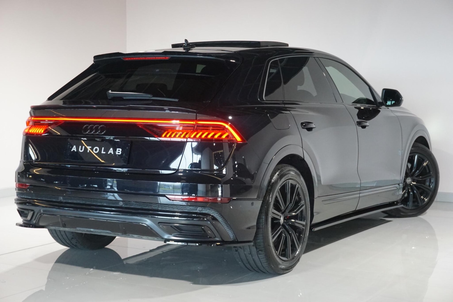 Used Audi Q8 2018 for sale - 78007026: Photo 23