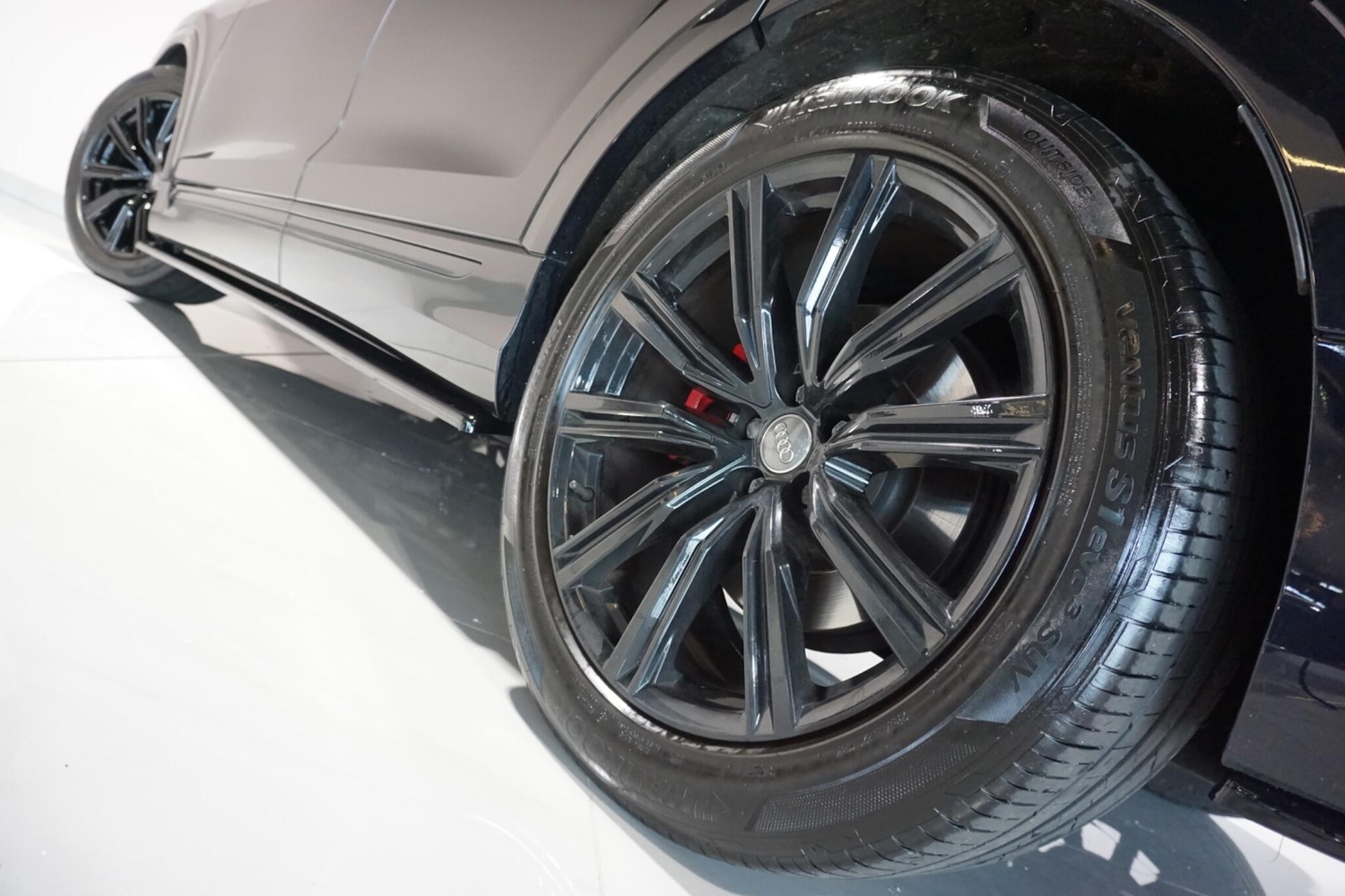 Used Audi Q8 2018 for sale - 78007026: Photo 53