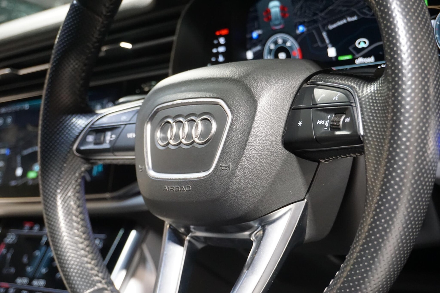 Used Audi Q8 2018 for sale - 78007026: Photo 59