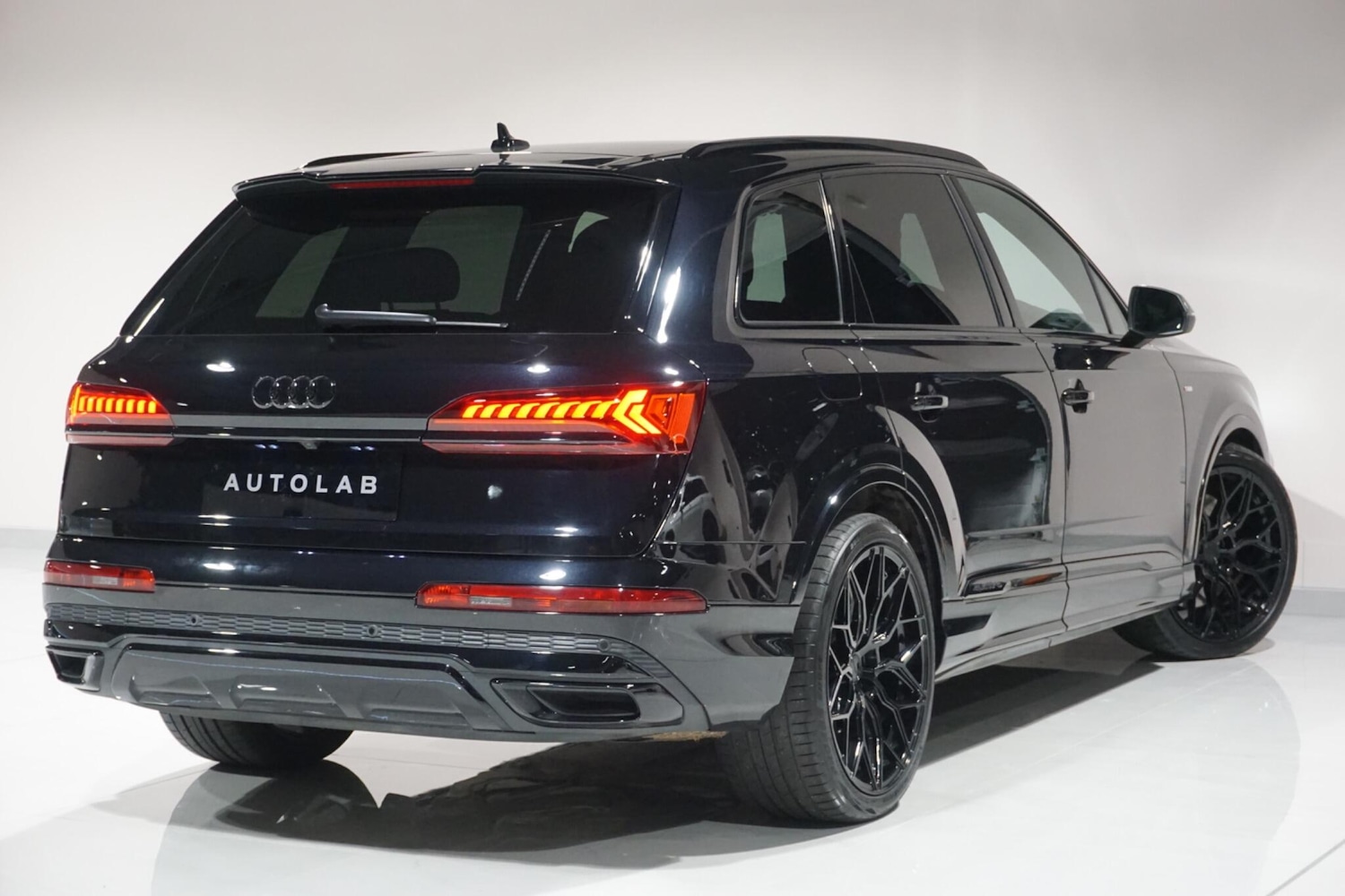 Used Audi Q7 2020 for sale - 76918512: Photo 20