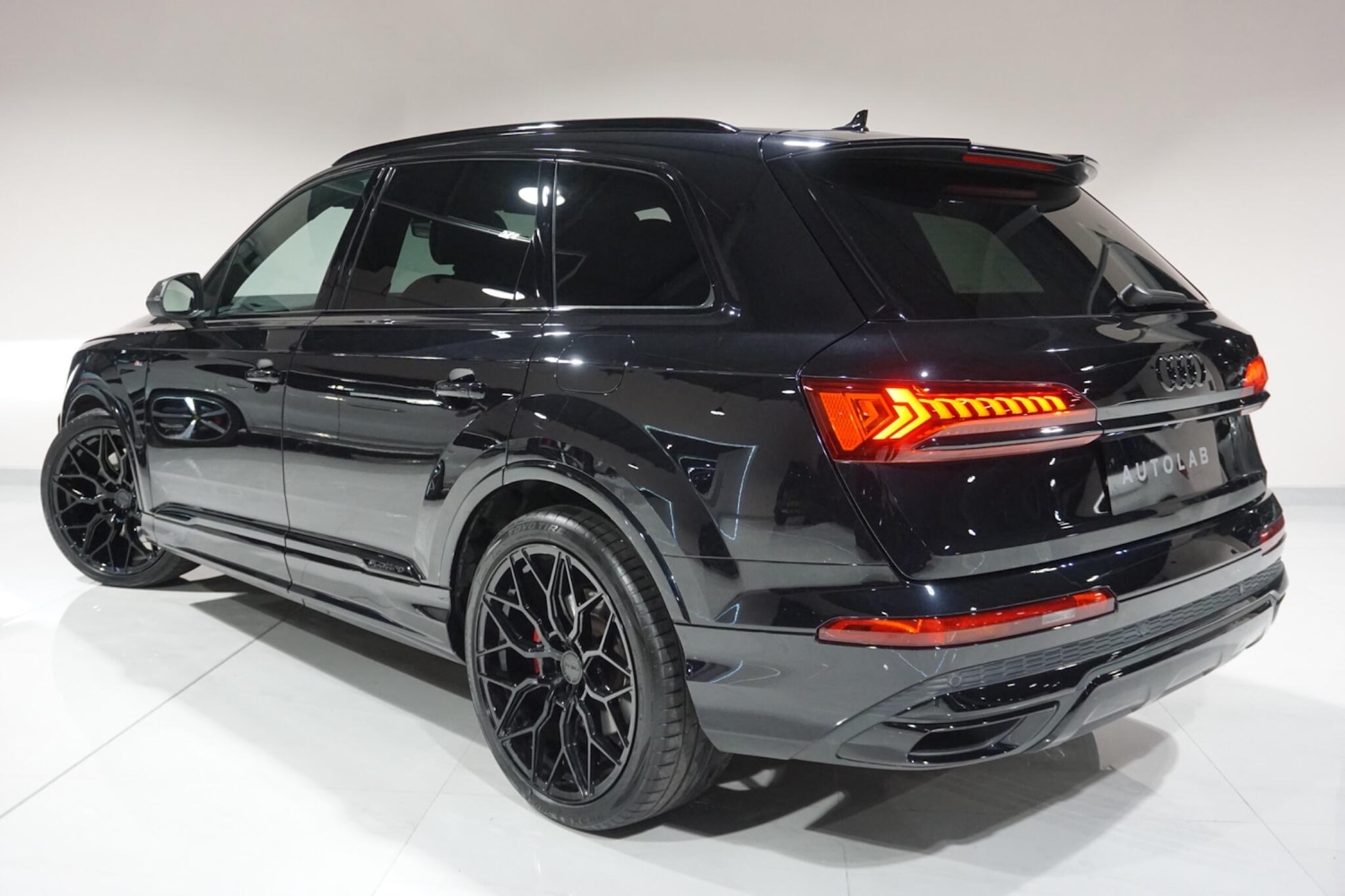 Used Audi Q7 2020 for sale - 76918512: Photo 24