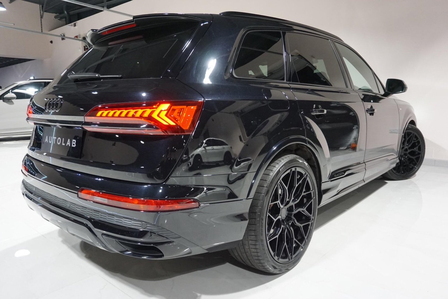 Used Audi Q7 2020 for sale - 76918512: Photo 26