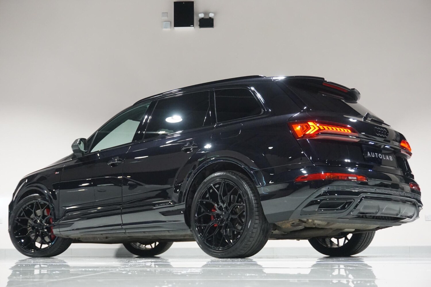 Used Audi Q7 2020 for sale - 76918512: Photo 33