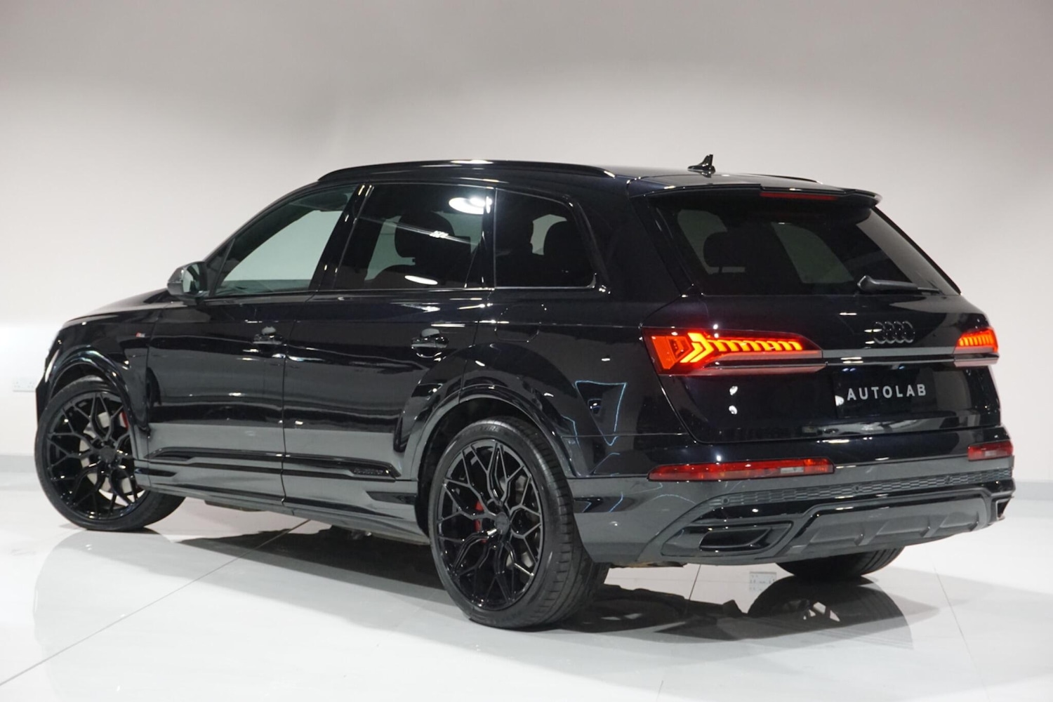 Used Audi Q7 2020 for sale - 76918512: Photo 37