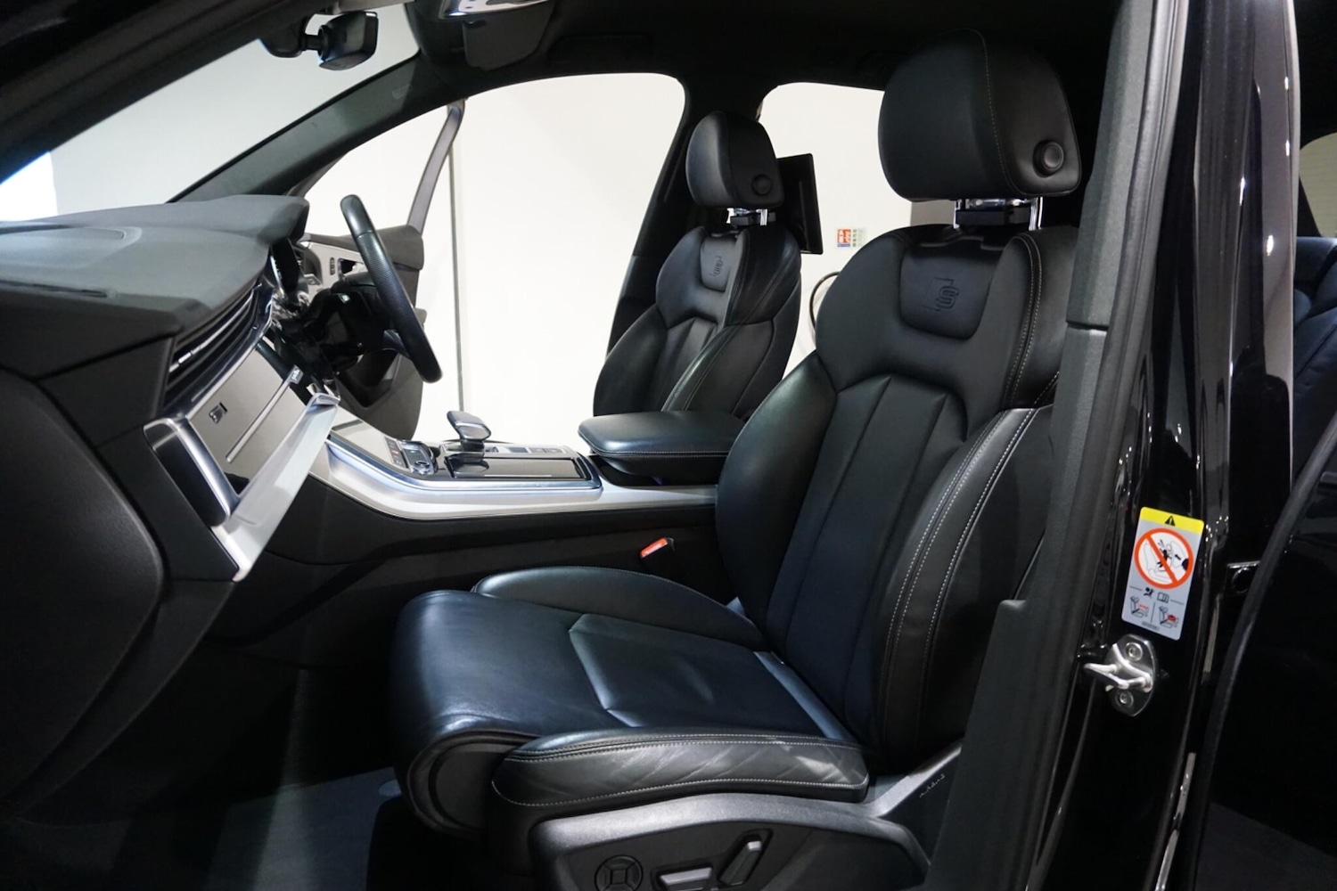 Used Audi Q7 2020 for sale - 76918512: Photo 51