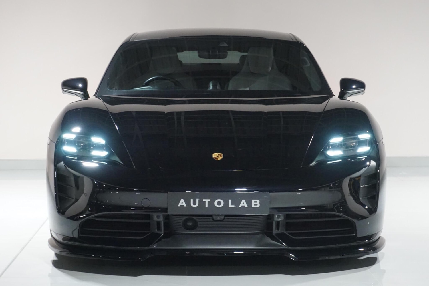 Used Porsche Taycan for sale - 77305422: Photo 7