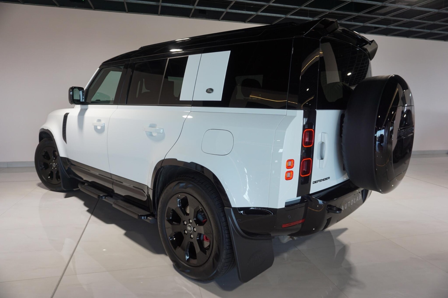 Used Land Rover Defender 2024 for sale - 77940497: Photo 29