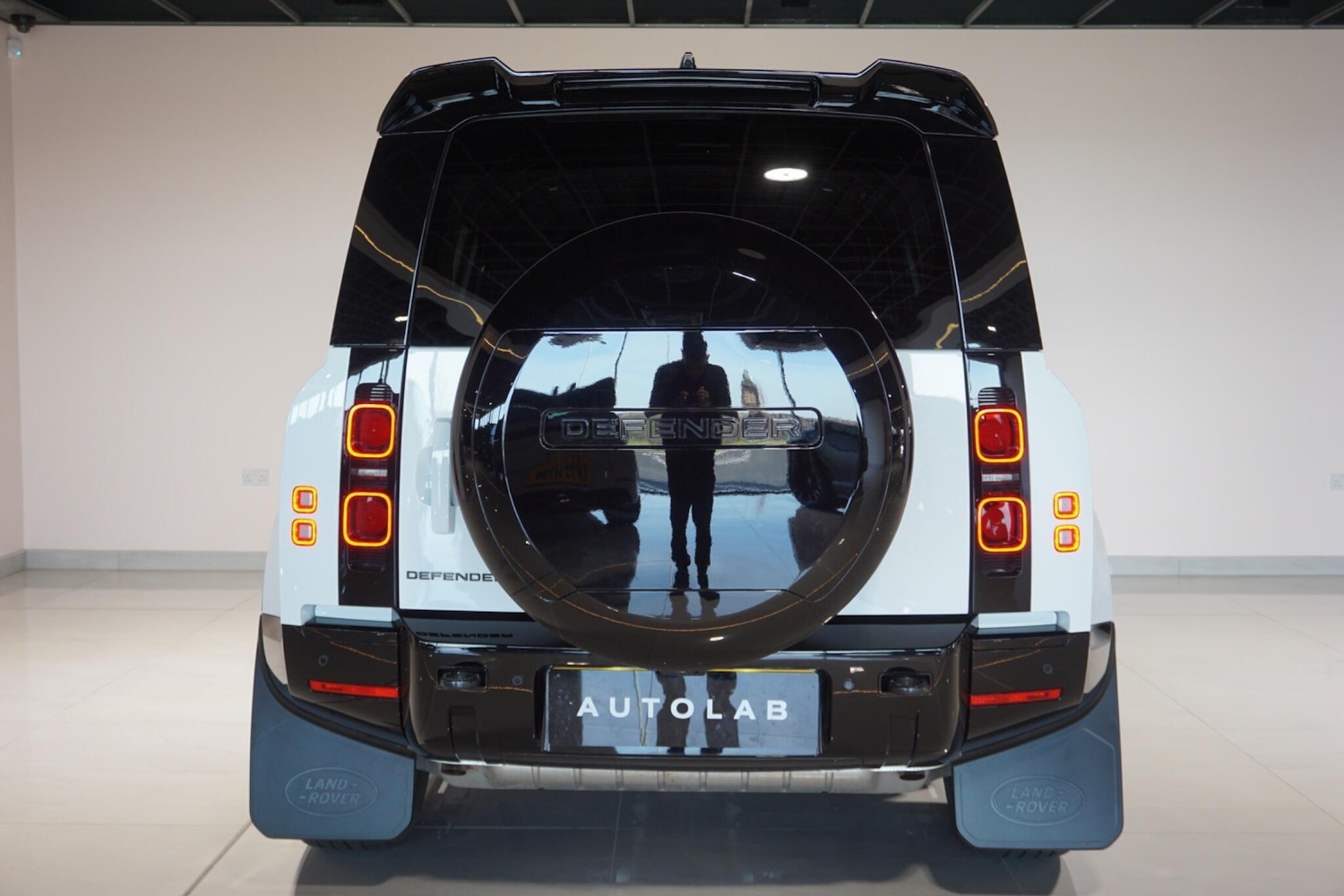 Used Land Rover Defender 2024 for sale - 77940497: Photo 30