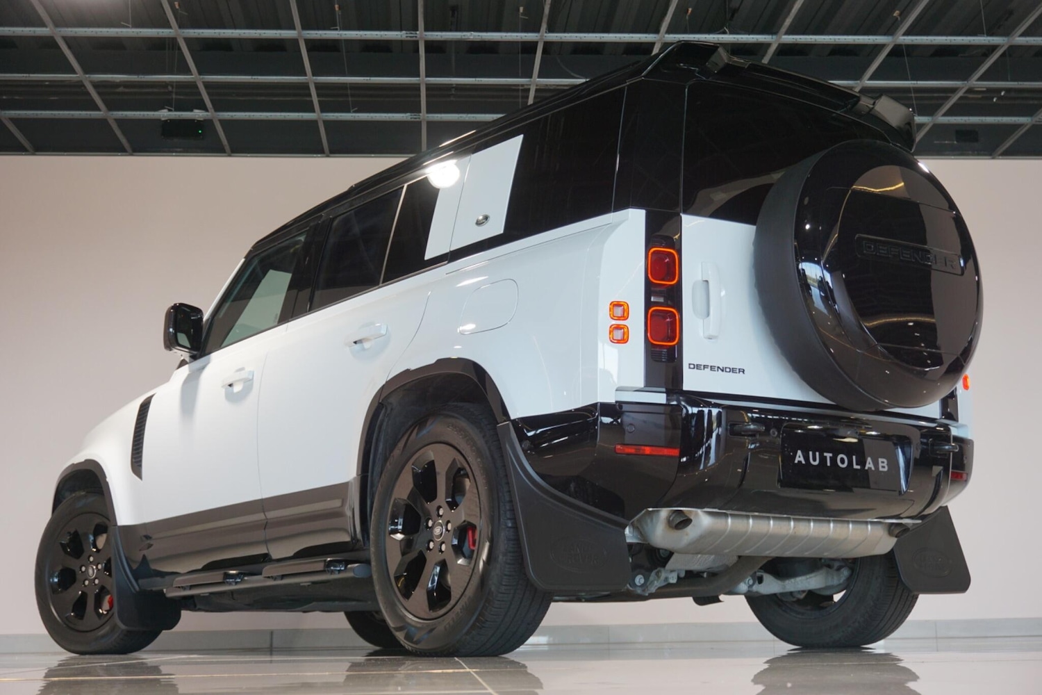 Used Land Rover Defender 2024 for sale - 77940497: Photo 38