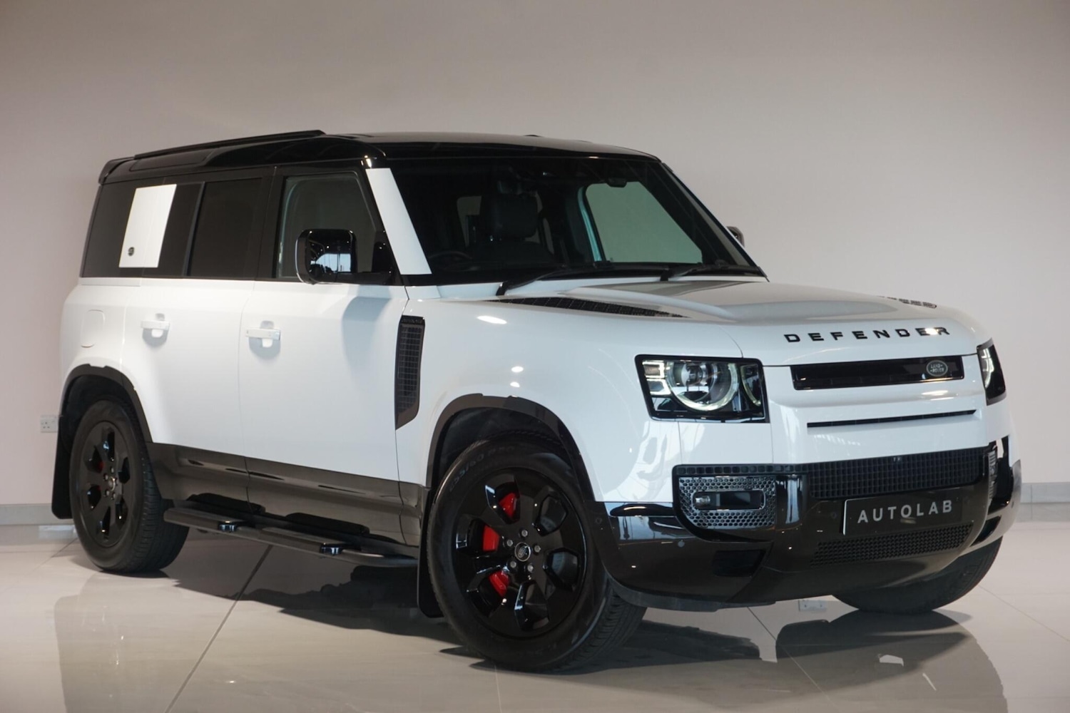 Used Land Rover Defender 2024 for sale - 77940497: Photo 41