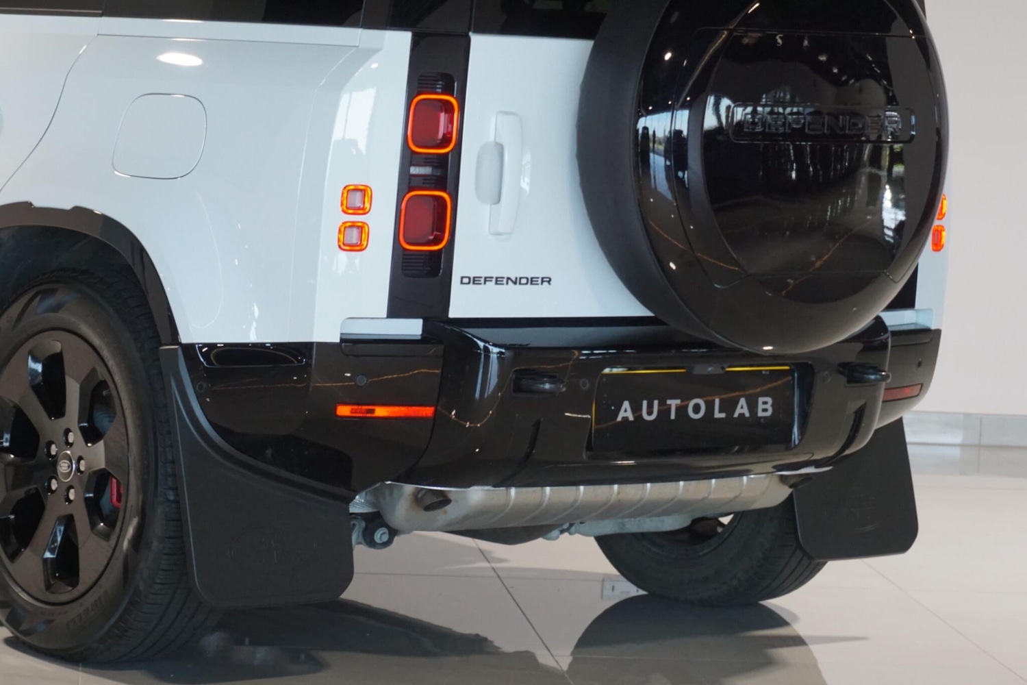 Used Land Rover Defender 2024 for sale - 77940497: Photo 48