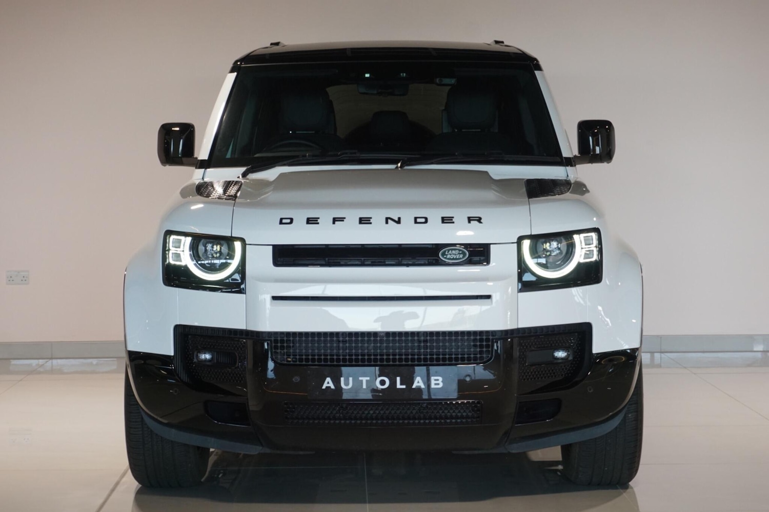 Used Land Rover Defender 2024 for sale - 77940497: Photo 7