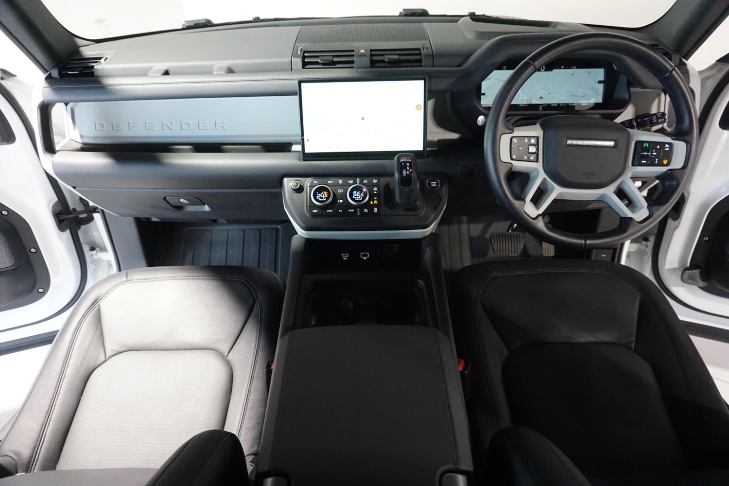 Used Land Rover Defender 2024 for sale - 77940497: Photo 9