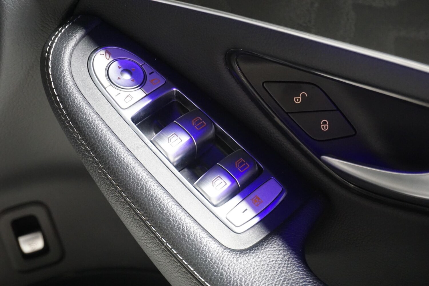 Used Mercedes-Benz GLC for sale - 77496106: Photo 66