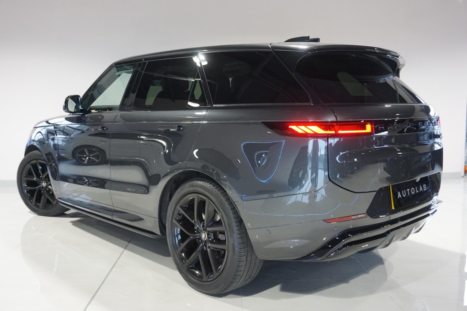 Used Land Rover Range Rover Sport 2023 for sale - 76935743: Photo 25