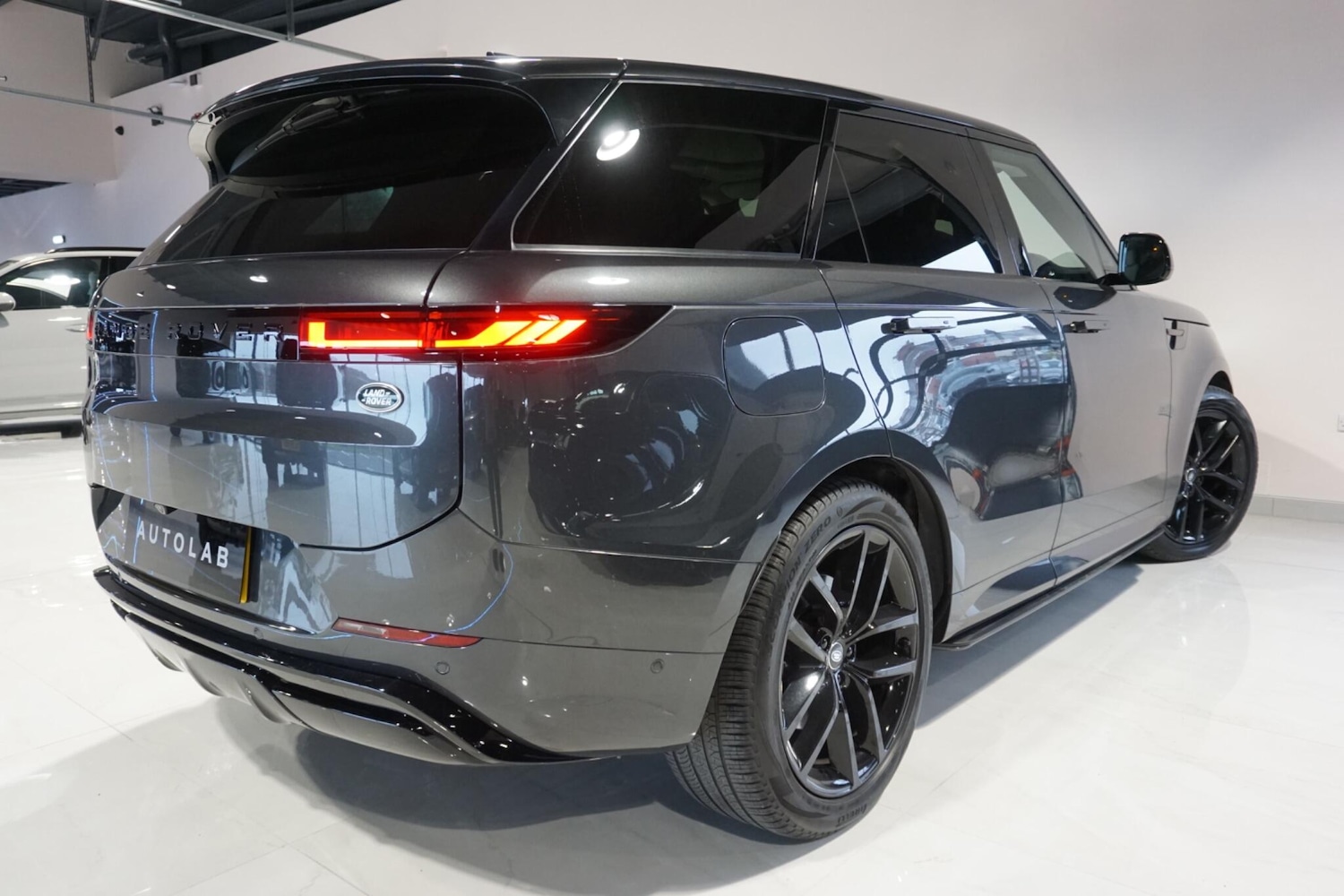 Used Land Rover Range Rover Sport 2023 for sale - 76935743: Photo 27