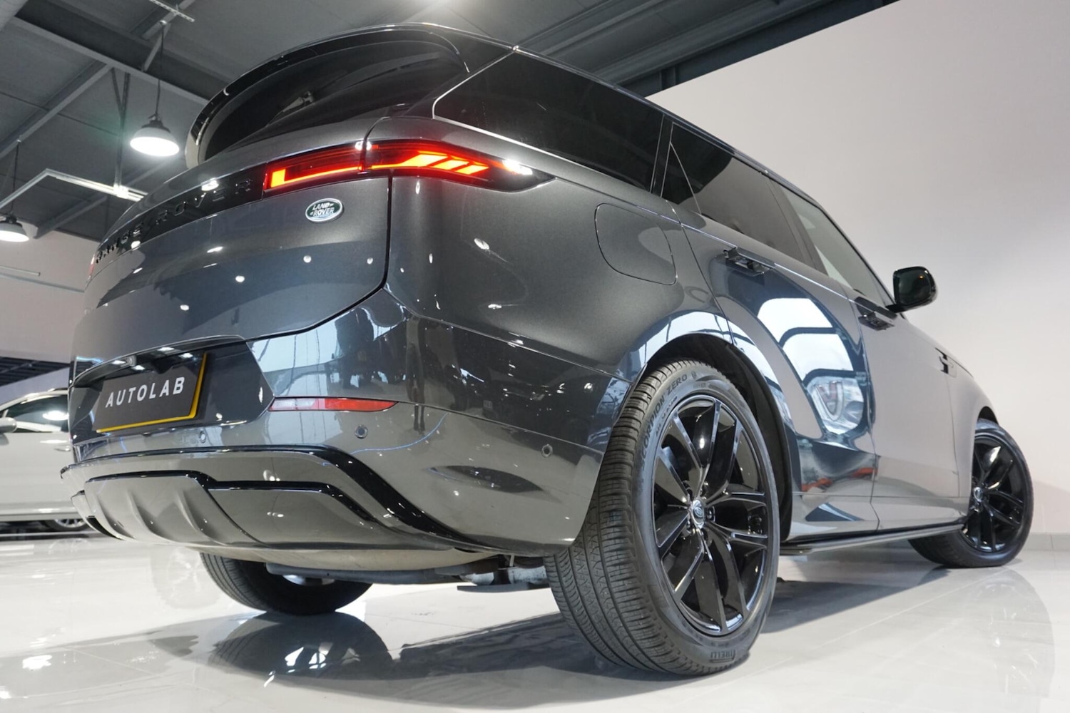 Used Land Rover Range Rover Sport 2023 for sale - 76935743: Photo 31