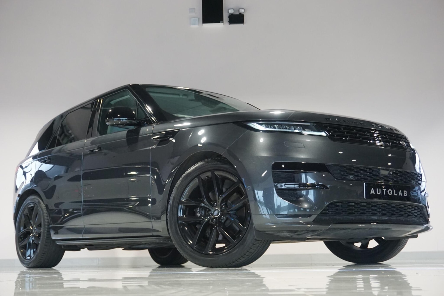 Used Land Rover Range Rover Sport 2023 for sale - 76935743: Photo 32