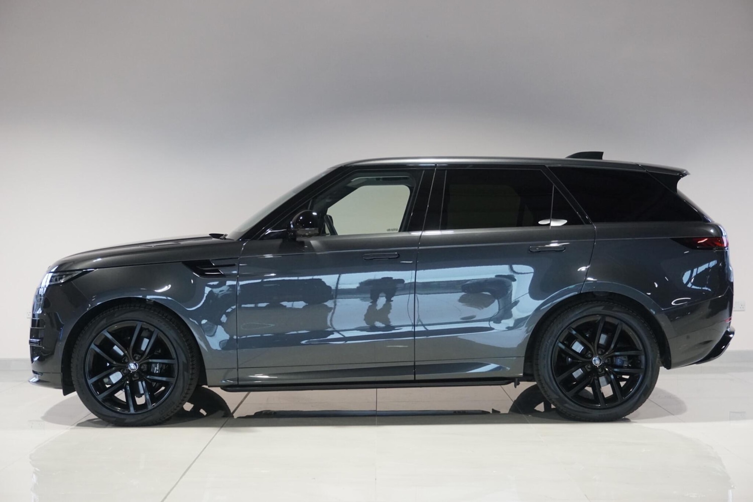 Used Land Rover Range Rover Sport 2023 for sale - 76935743: Photo 33