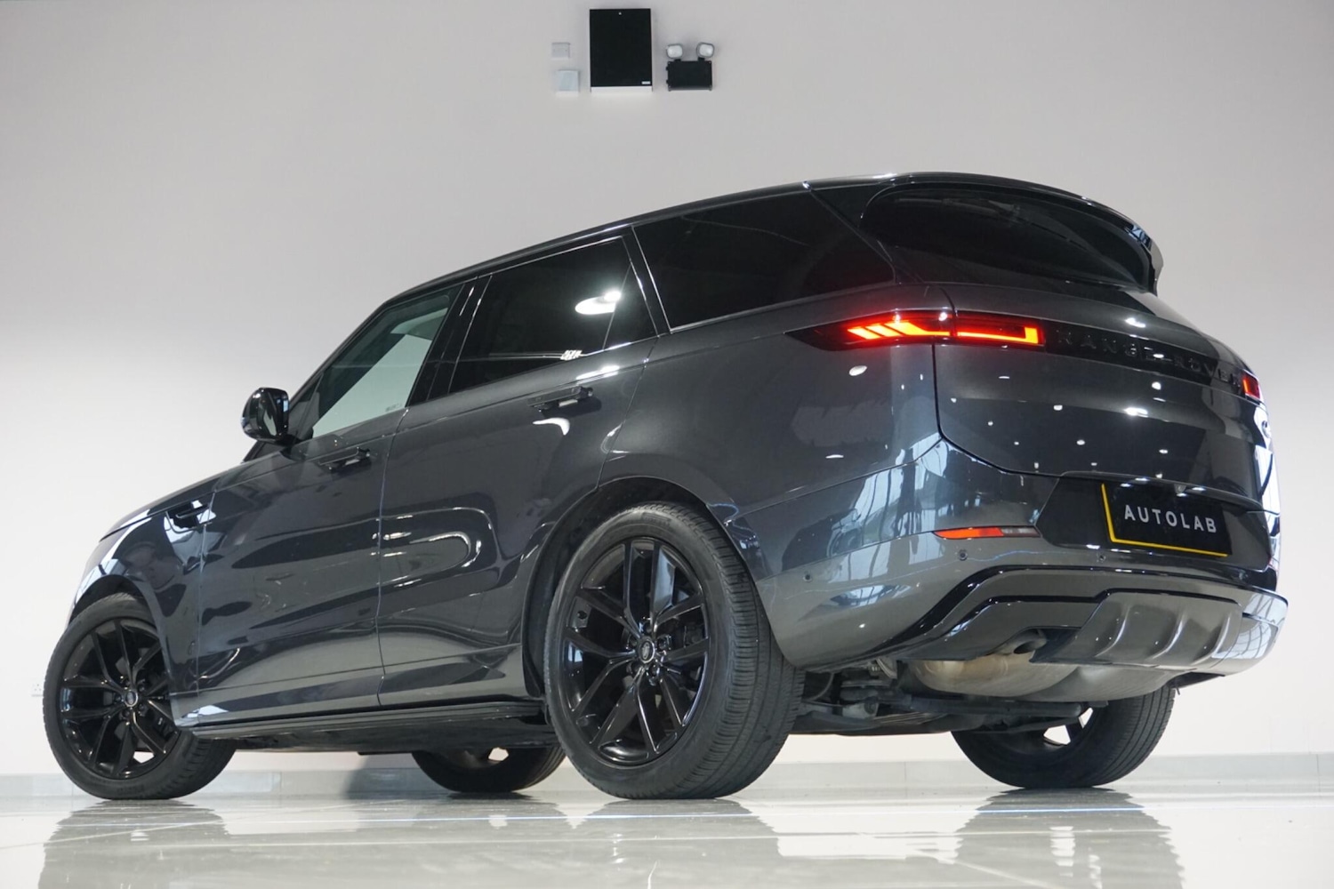 Used Land Rover Range Rover Sport 2023 for sale - 76935743: Photo 34