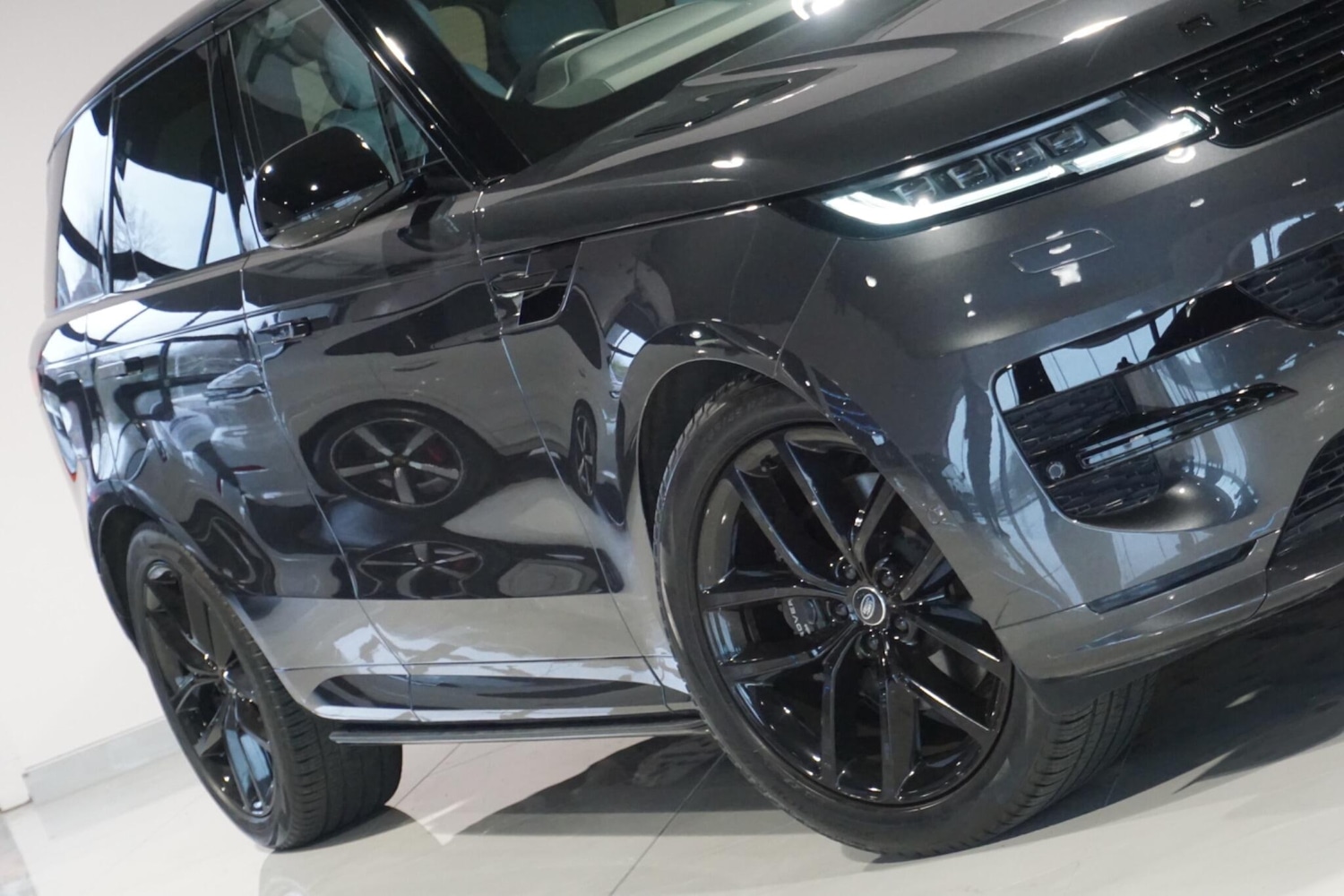 Used Land Rover Range Rover Sport 2023 for sale - 76935743: Photo 41