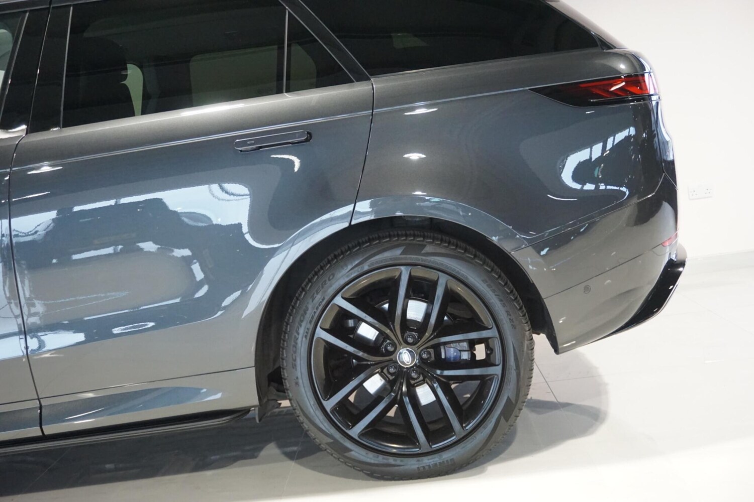 Used Land Rover Range Rover Sport 2023 for sale - 76935743: Photo 48