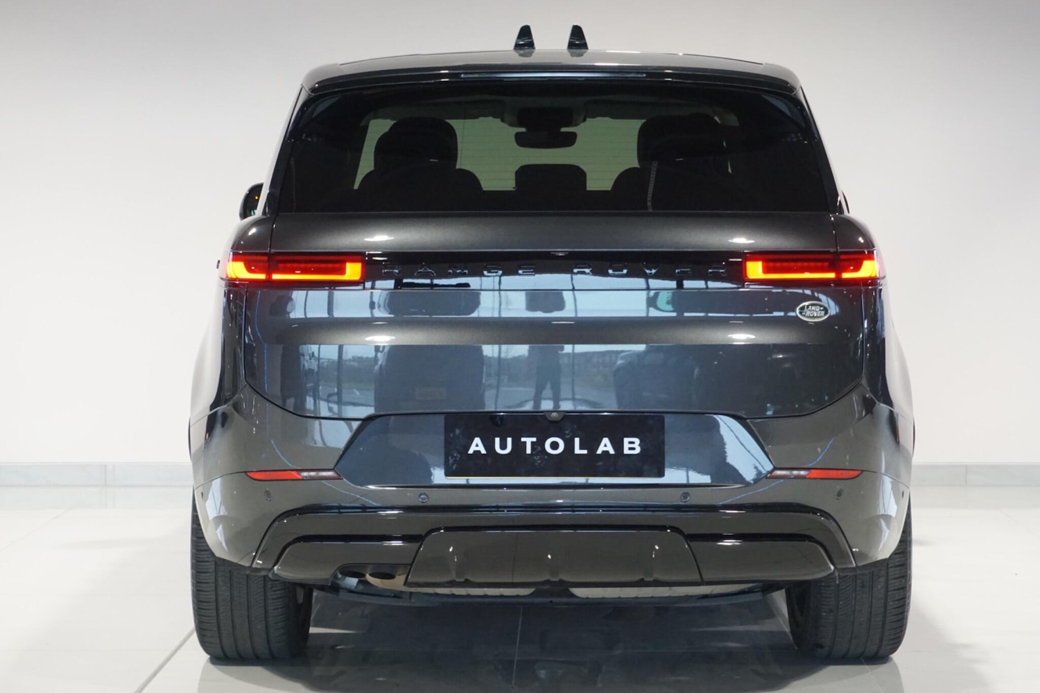 Used Land Rover Range Rover Sport 2023 for sale - 76935743: Photo 8