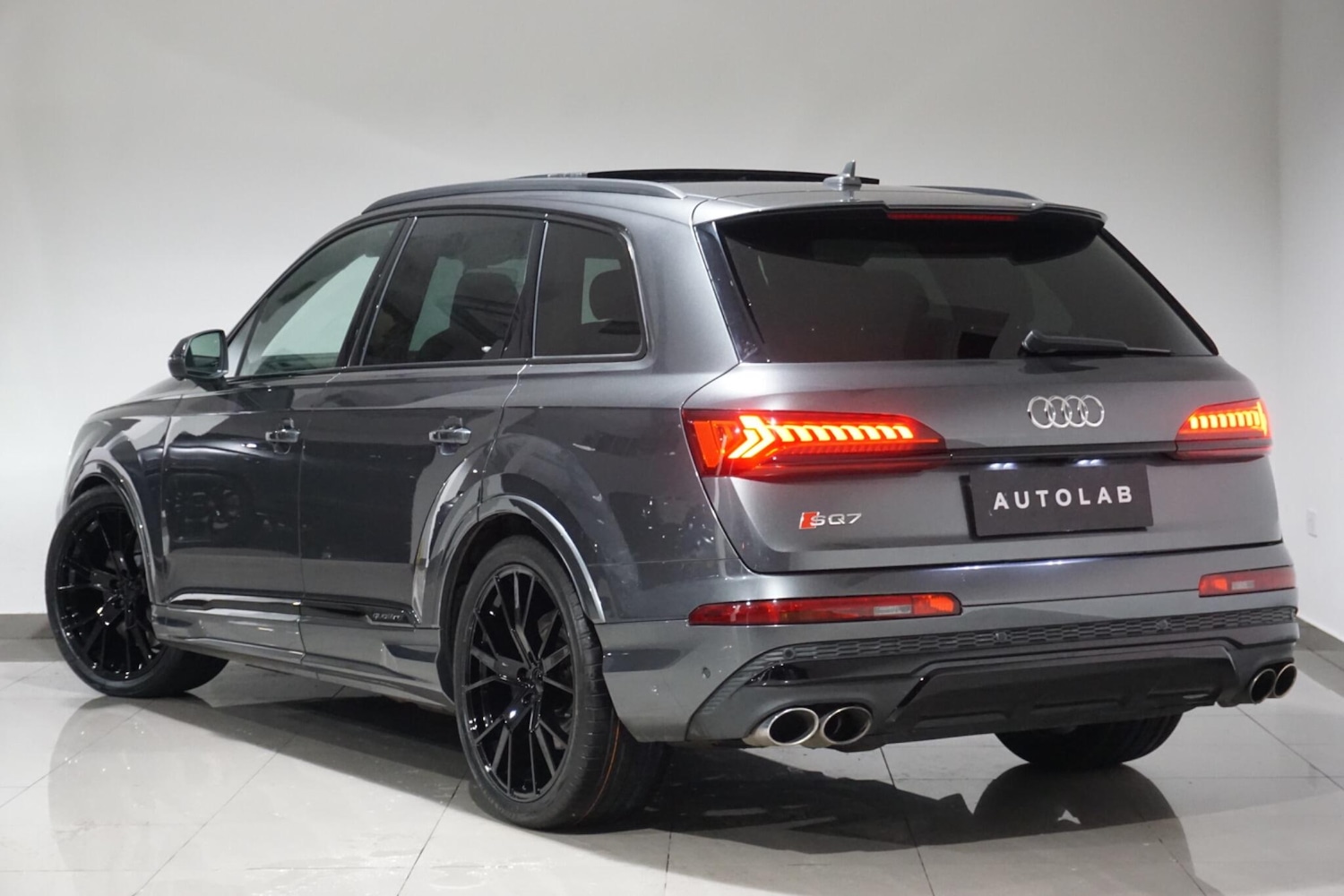 Used Audi Q7 2020 for sale - 76990179: Photo 6