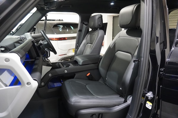 Used Land Rover Defender 110 2023 for sale - 74701126: Photo 15
